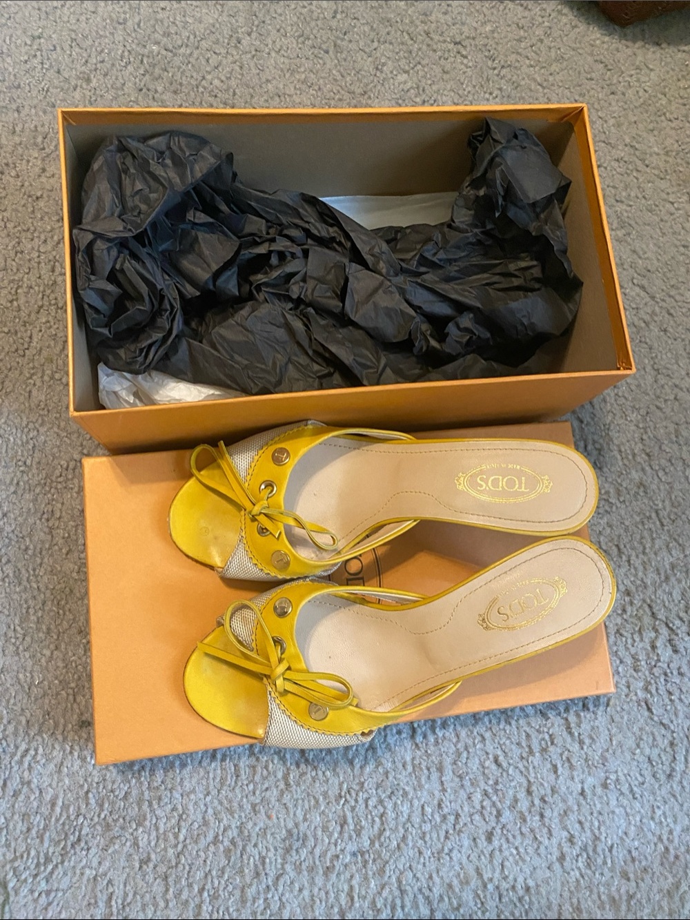 Tod's Yellow Leather Knot Open-Toe Slide kitten heel